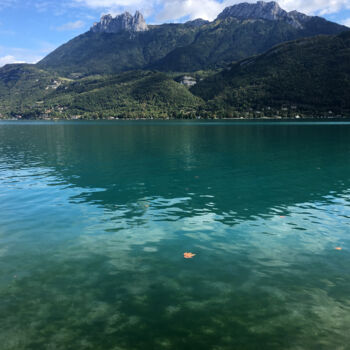 Photographie intitulée "La densité de l'eau" par Camille R., Œuvre d'art originale, Photographie numérique