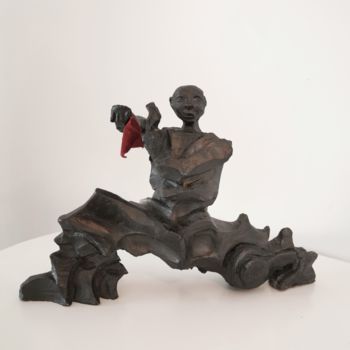 Sculpture titled "Guerrier futuriste" by Martine Caoudal, Original Artwork, Clay