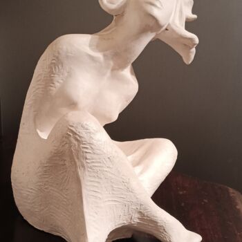 Sculpture titled "Colpo di sole" by Carla Ballarini, Original Artwork, Terra cotta