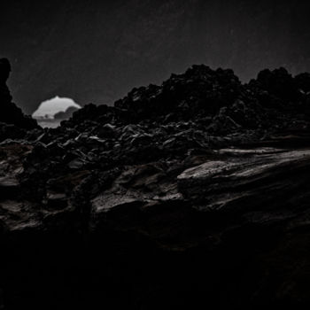 Photography titled "Par delà les rochers" by Carmen Lazarescu, Original Artwork, Digital Photography