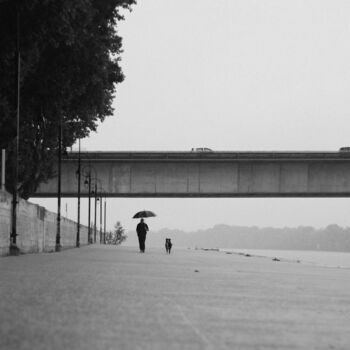 Photographie intitulée "It is raining men a…" par Cassandre Murail, Œuvre d'art originale, Photographie numérique