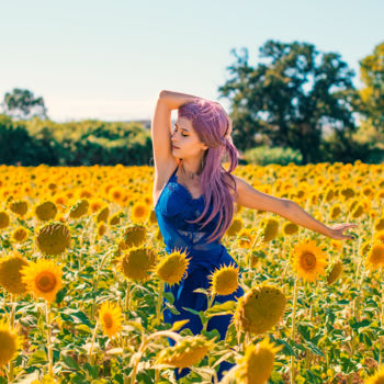 Photography titled "L'or des Tournesols" by Cassiopeia, Original Artwork, Non Manipulated Photography Mounted on Other rigid…