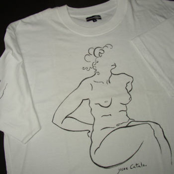 Artisanat intitulée "T-shirt" par Josée Catalo, Œuvre d'art originale