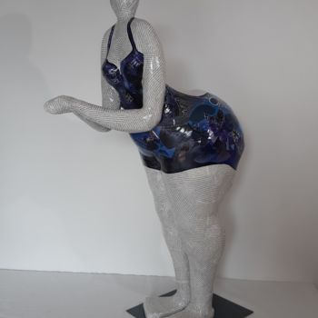 Sculpture titled "Mila" by Catherine Jouve, Original Artwork, Paper maché