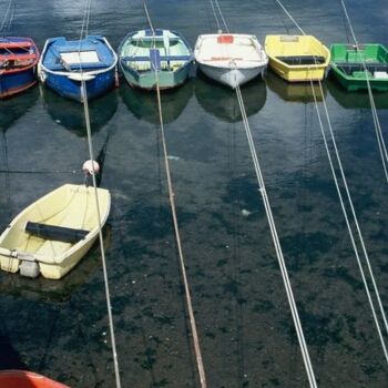 Photographie intitulée "Barques à marée bas…" par Catherine Boutin, Œuvre d'art originale