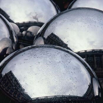 Photographie intitulée "Sphères multiples.…" par Catherine Boutin, Œuvre d'art originale