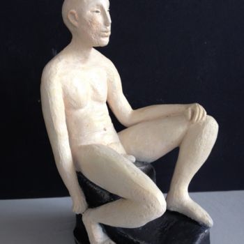 Sculpture titled "J'y suis j'y reste" by Catherine Clare, Original Artwork, Ceramics