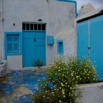 Photographie intitulée "maison bleue" par Catherine Gendron, Œuvre d'art originale
