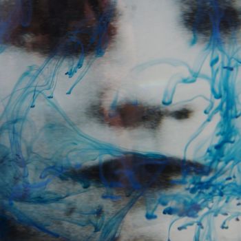 Fotografia intitulada "encre bleue" por Catherine Jubert Asencio, Obras de arte originais, Fotografia digital