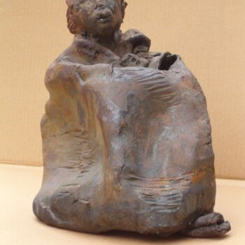 Sculptuur getiteld "terre enfumee" door Catherine Monmarson, Origineel Kunstwerk, Terra cotta