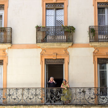 Fotografia zatytułowany „Dames au balcon” autorstwa Catherine Toiron, Oryginalna praca, Fotografia cyfrowa