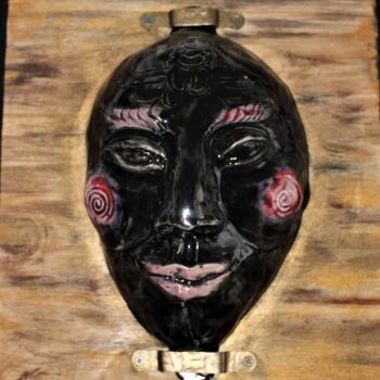 Sculpture titled "le masque noir" by Cathy Dapvril (CDL), Original Artwork, Ceramics