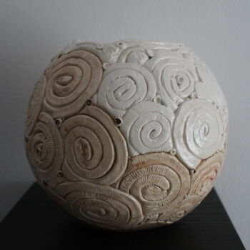 Sculptuur getiteld "le vase boule" door Cathy Dapvril (CDL), Origineel Kunstwerk, Keramiek