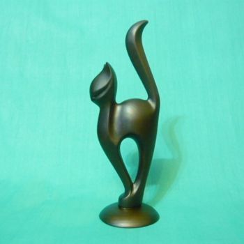 Escultura titulada "Кошка "Гордая"" por Catwood, Obra de arte original, Madera