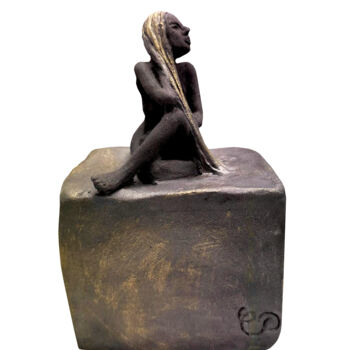 Skulptur mit dem Titel "Songeuse" von Cécile Cabezas, Original-Kunstwerk, Terra cotta
