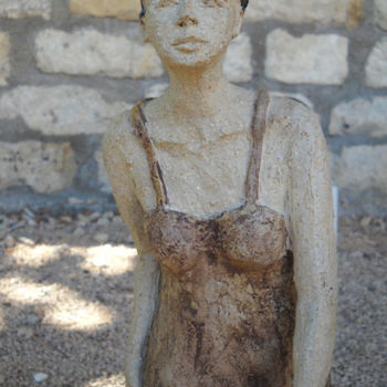 Скульптура под названием "la bonne" - Cécile Rateau, Подлинное произведение искусства