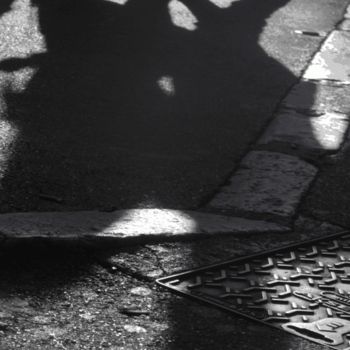 Photographie intitulée "la marche des ombres" par Celinet, Œuvre d'art originale
