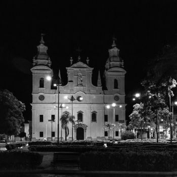 Photographie intitulée "Cathedral" par Celso Lobo, Œuvre d'art originale, Photographie numérique
