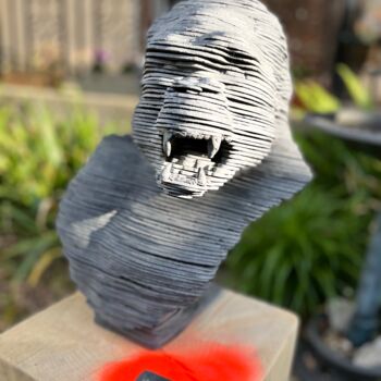 Скульптура под названием "gorilla" - Chae Valerie Schmitt, Подлинное произведение искусства, Камень