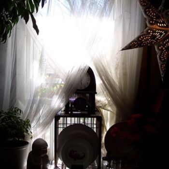 Fotografie mit dem Titel "seldom sleeps,  and…" von Chandra Leigh, Original-Kunstwerk