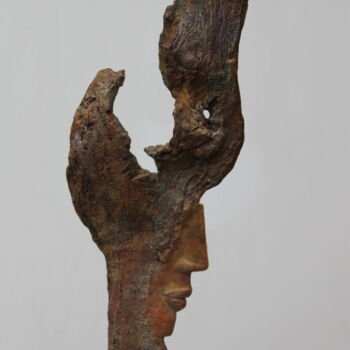 Skulptur mit dem Titel "Sympathy" von Chantalle Smeets, Original-Kunstwerk, Holz