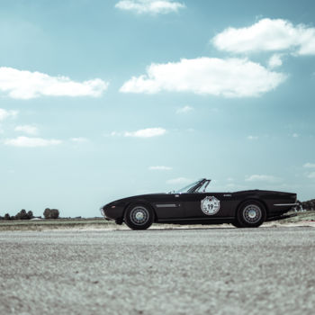 Fotografie mit dem Titel "Maserati" von Charlie, Original-Kunstwerk