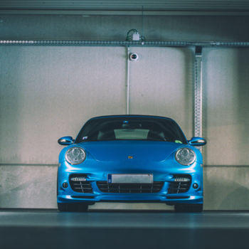 Photographie intitulée "Porsche 911" par Charlie, Œuvre d'art originale
