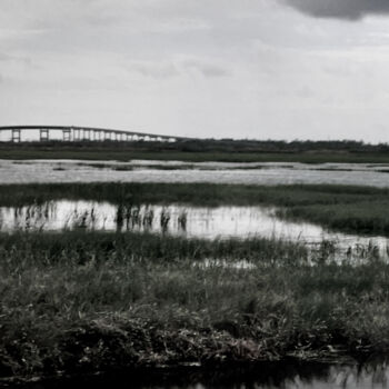 Photographie intitulée "The Bridge" par Charlotte Daigle, Œuvre d'art originale, Photographie numérique