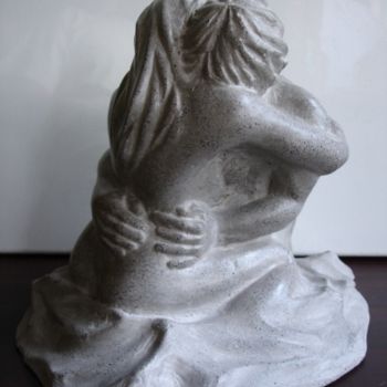 Skulptur mit dem Titel "AMANTES" von Carlos Luis Murrieta García, Original-Kunstwerk, Giesserei