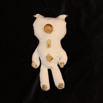 纺织艺术 标题为“疗愈水晶娃娃哇” 由Chen Pi, 原创艺术品, 布