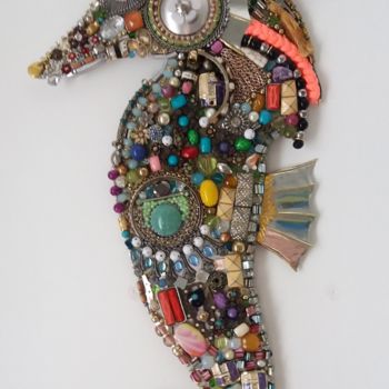 Escultura titulada "Cavalo Marinho" por Chirumpa, Obra de arte original, Metales