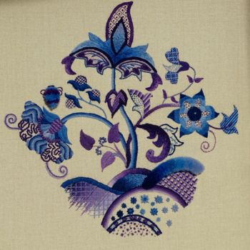 纺织艺术 标题为“Crewel Flowers” 由Chloe Savage, 原创艺术品