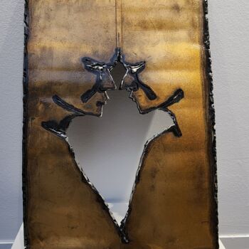 Sculpture titled "Lucky front" by Chloé Alecki, Original Artwork, Metals Mounted on Metal
