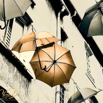 Fotografía titulada "Parapluies In Love" por Christelle Duval (Chris D.), Obra de arte original, Fotografía manipulada