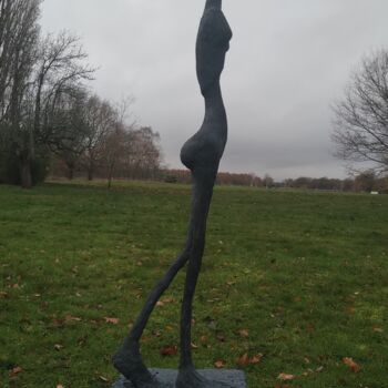 Sculpture intitulée "Victoire" par Christian Vial, Œuvre d'art originale, Résine