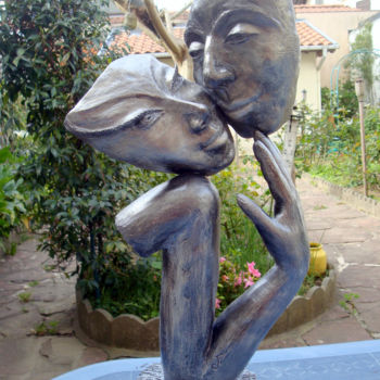 Sculptuur getiteld "Fragile équilibre d…" door Christine Dupont, Origineel Kunstwerk, Terra cotta