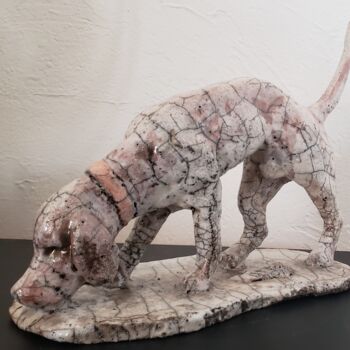 Sculpture titled "Chien de chasse raku" by Christine Maratray, Original Artwork, Terra cotta