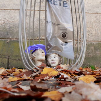 Sculpture intitulée "il fait froid" par Christine Vannier, Œuvre d'art originale, Terre cuite