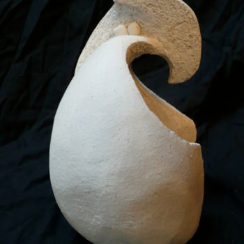 Sculpture titled "Lune blanche" by Christine Batard, Original Artwork, Terra cotta