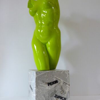 Sculpture titled "Boddy green" by Christophe Clement, Original Artwork, Casting