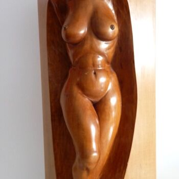 Skulptur mit dem Titel "Prisonnière" von Christophe Clement, Original-Kunstwerk, Holz