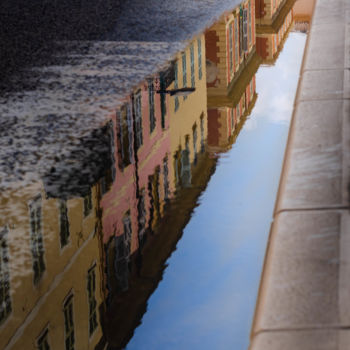 Photography titled "Reflet de rue" by Christophe Galinier (Chris), Original Artwork, Digital Photography