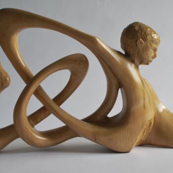 Sculpture titled "Homme boucle" by Christophe Lm, Original Artwork, Wood