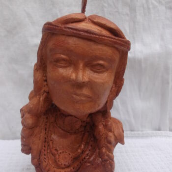 Escultura intitulada "femme sioux amérind…" por Christophe Schaefer, Obras de arte originais, Terracota