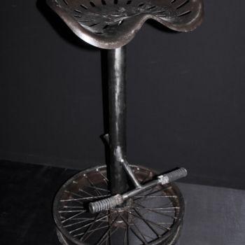 Design intitulée "siège : faucheuse e…" par L’Avant Demain, Œuvre d'art originale, Meuble