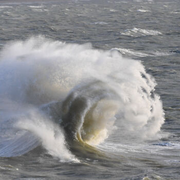 Фотография под названием "Lonely Wave" - Chryslene Caillaud, Подлинное произведение искусства, Цифровая фотография Установле…