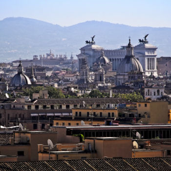 Fotografie getiteld "Rooftop view of Rome" door Angie Black, Origineel Kunstwerk, Digitale fotografie
