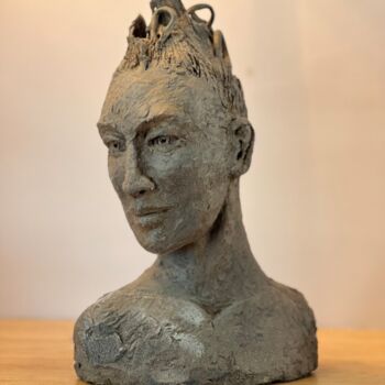 Sculpture titled "Aakash je crois" by Claire Michelini, Original Artwork, Clay
