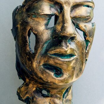 Sculpture titled "Hélios" by Claire Pellicone Fanni, Original Artwork, Ceramics