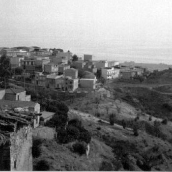 Photographie intitulée "Nouveau Village" par Chiara D., Œuvre d'art originale